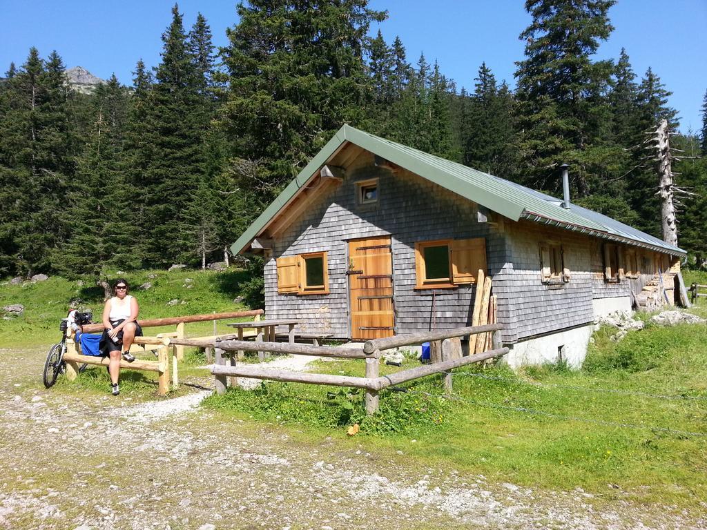 Gaestehaus Bergfrieden Bolsterlang Buitenkant foto